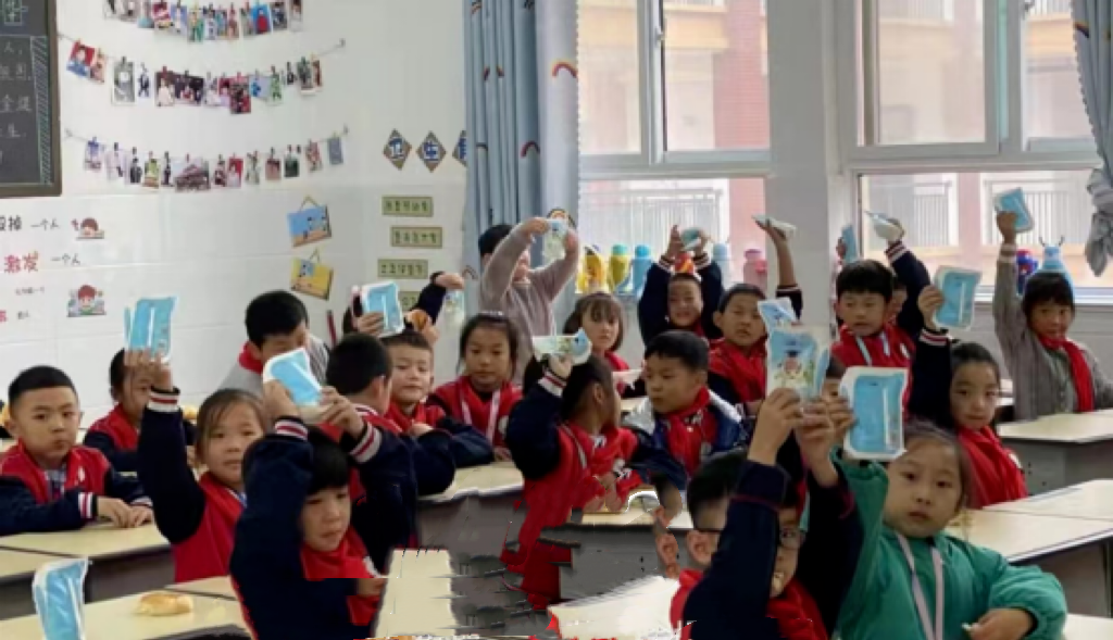 未來可期 健康護航丨花花牛乳業集團取得學生飲用奶常、低溫發酵乳生產資質